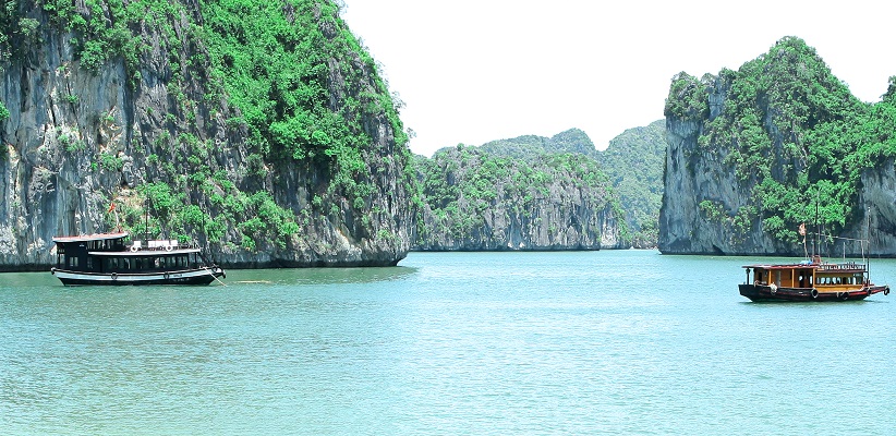 Halong Bay Cat Ba Island on Boat